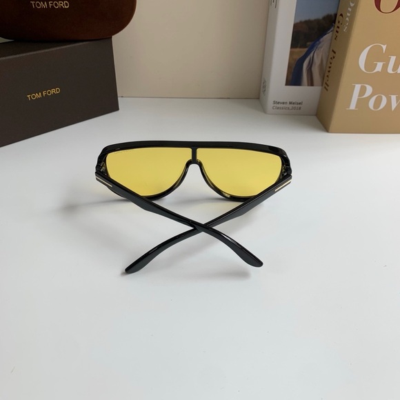 Tom Ford Unisex Sunglasses Fashion Eyewear Driving Shades ✨ - Picture 8 of 9